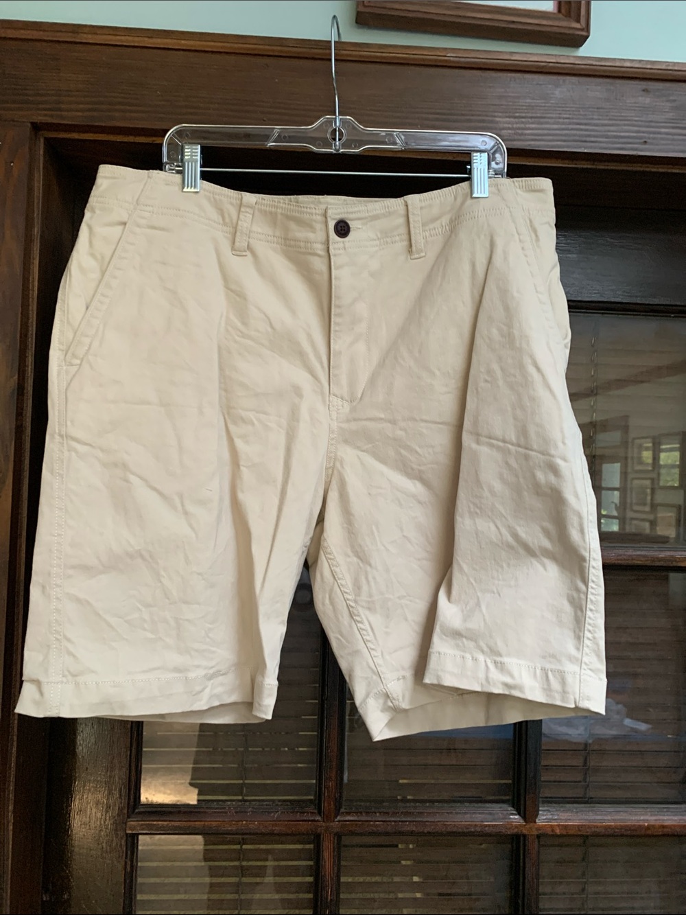 Lucky Brand Men's Cream Flat Front Chino Shorts